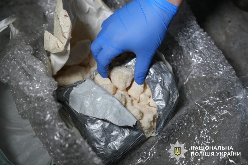 Поліція ліквідувала наркосхему з обігом у 95 млн