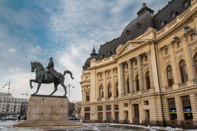 Росіяни здобувають паспорти ЄС, привласнюючи особи загиблих українців – ЗМІ