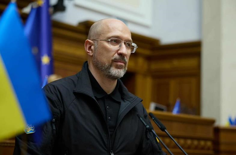 Новини України - Шмигаль анонсував контракти для військових з покращеними умовами