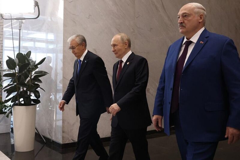 США пропонували Лукашенку в обмін на політв’язнів ліки для схуднення – ЗМІ