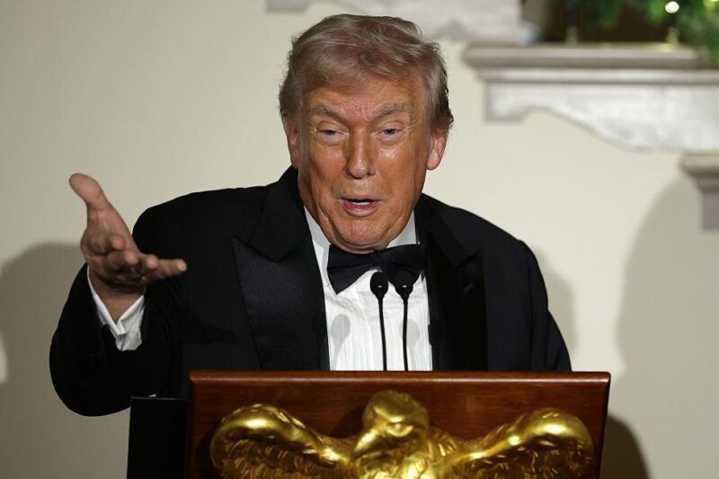 Трамп прокоментував обговорення “мирного плану” в Парижі