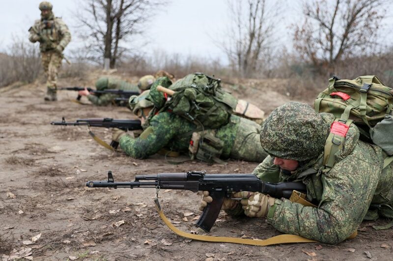 У Казахстані порушили сотні справ проти громадян, що воювали за Росію