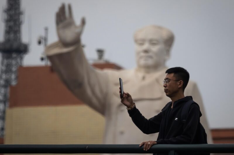 У Китаї каратимуть за “непристойний контент” у приватних повідомленнях