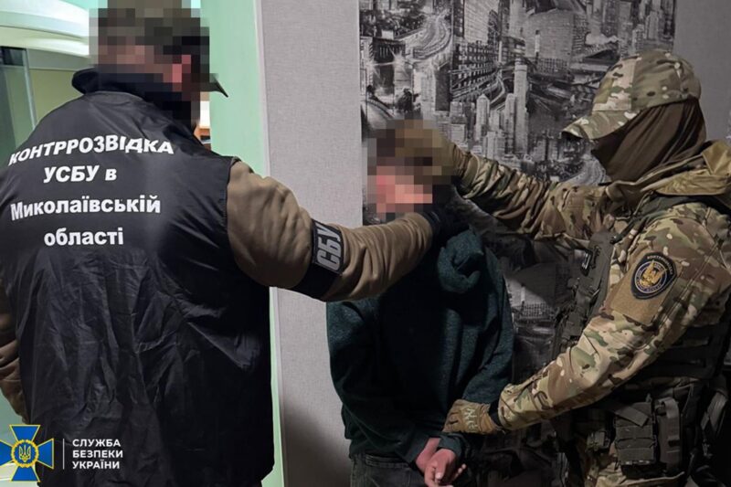 У Миколаєві 20-річний киянин намагався підірвати авто з військовими