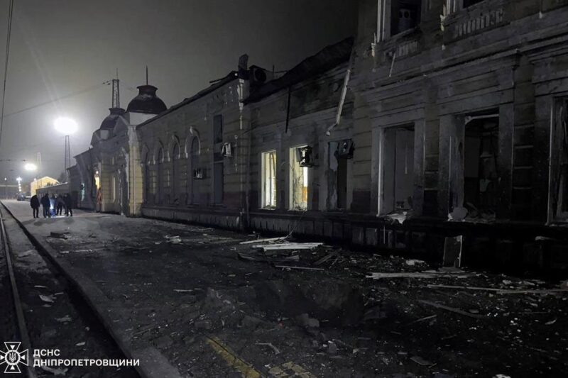 Укрзалізниця попередила про затримку низки поїздів