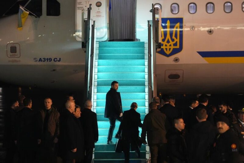 Зеленський вилетів у США і планує зупинку в Канаді