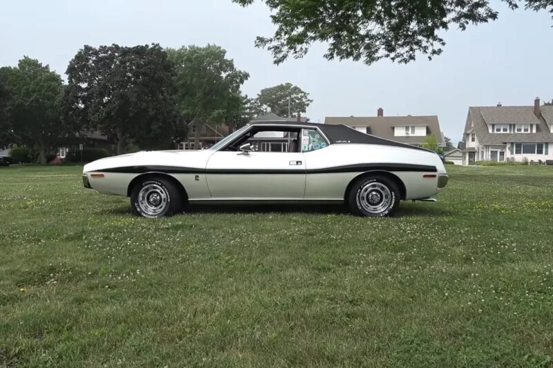 Знайдено унікальне 52-річне авто від П&rsquo;єра Кардена в ідеальному стані