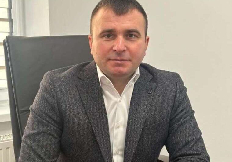 Бідний чиновник, багата дружина як заступник голови сервісного центру МВС Роман Ісак приховав мільйонні активи