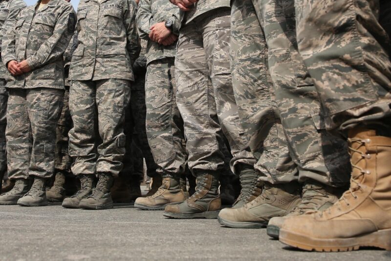 Британія слідом за США частково виводить своїх військових з Катару – ЗМІ