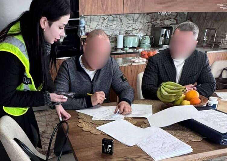 Екснардепу оголосили підозру за самозахоплення берега Дніпра та незаконне будівництво