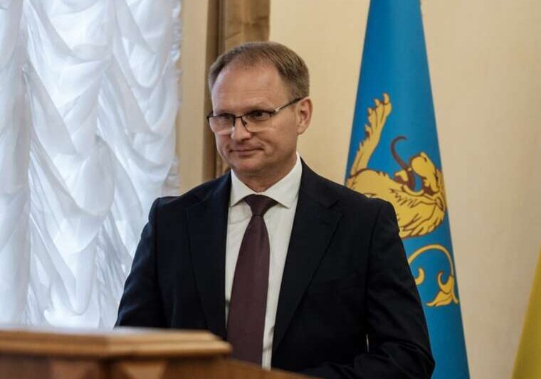 Елітна нерухомість та безкоштовні Mercedes що приховує декларація нового очільника Львівської юстиції Ігоря Титли