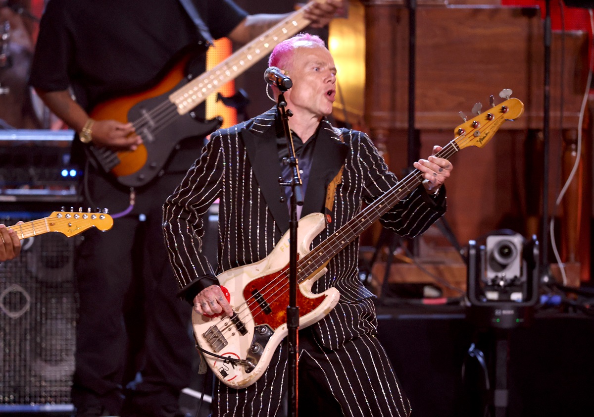 Новини культури - Flea з Red Hot Chili Peppers анонсував сольний альбом і світовий тур