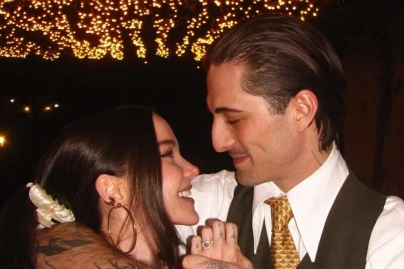 Фронтмен M&aring;neskin Даміано Давід підтвердив заручини з Дав Камерон