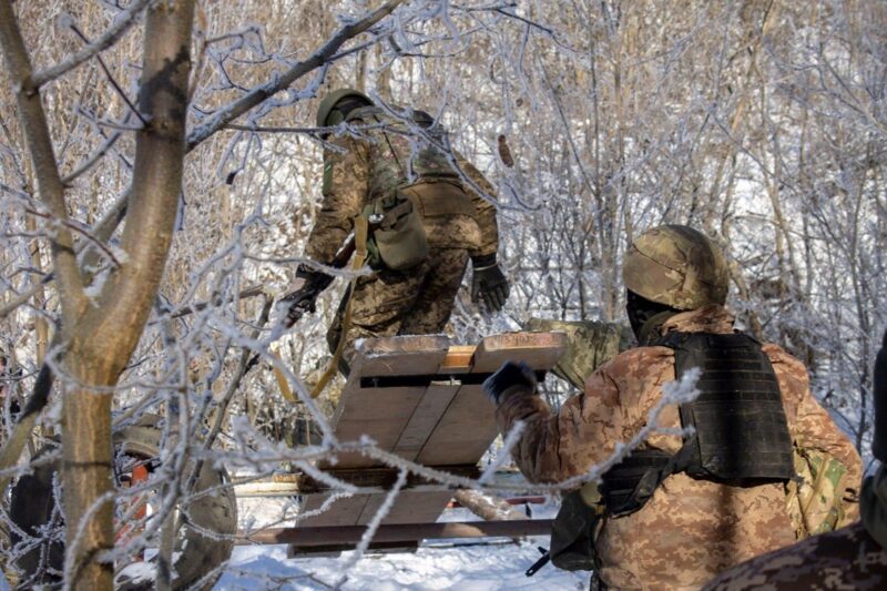 Генштаб: РФ утратила у війні за добу 990 солдатів