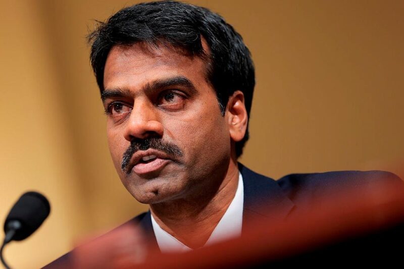 Глава Агентства кібербезпеки США “злив” документи в ChatGPT – ЗМІ