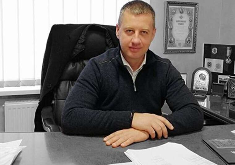 Кругообіг нерухомості в родині як секретар міськради Рівного Віктор Шакирзян приховує активи за скромними цінами та подарунками від батька