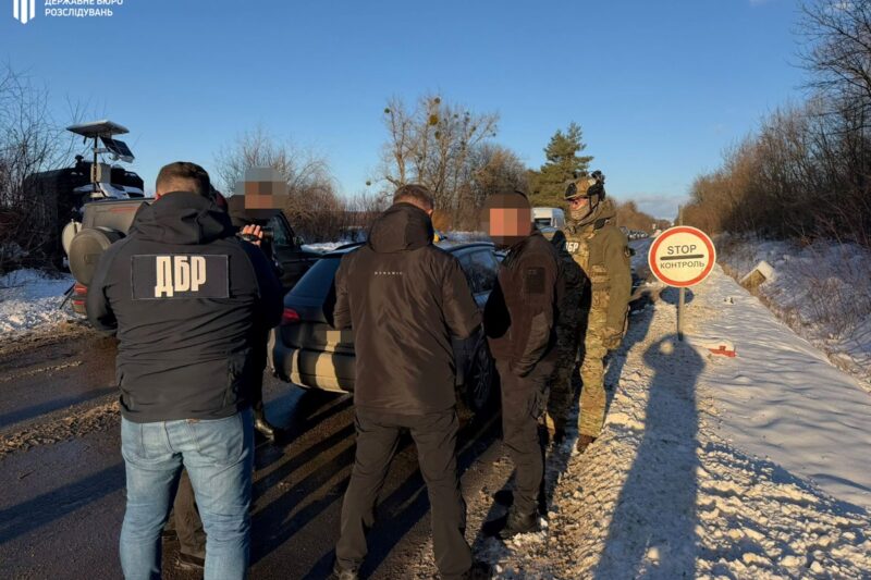 На Буковині митник брав по $100 за кожен контрабандний iPhone