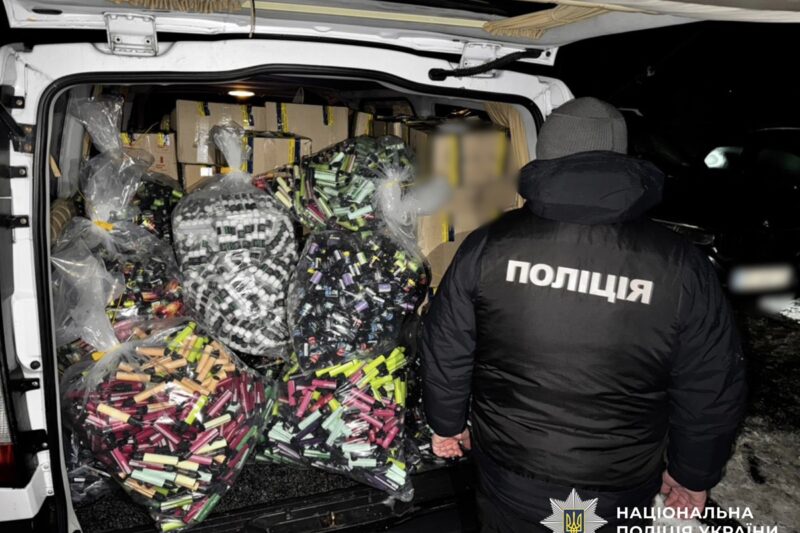 На Хмельниччині вилучили контрафактні вейпи на понад 12 млн