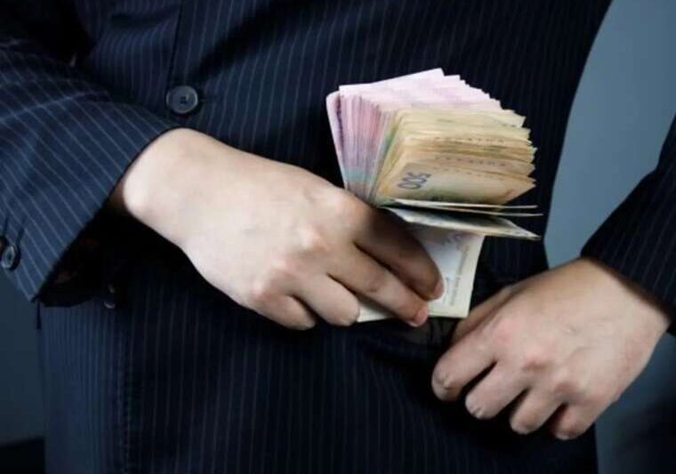 Накрутка на радіаторах на Дніпропетровщині розслідують розкрадання майже мільйона гривень під час підготовки до зими