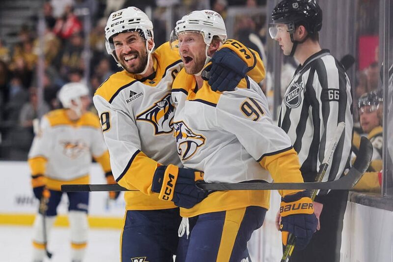 НХЛ: тріумфальний вечір Бостона та Тампи