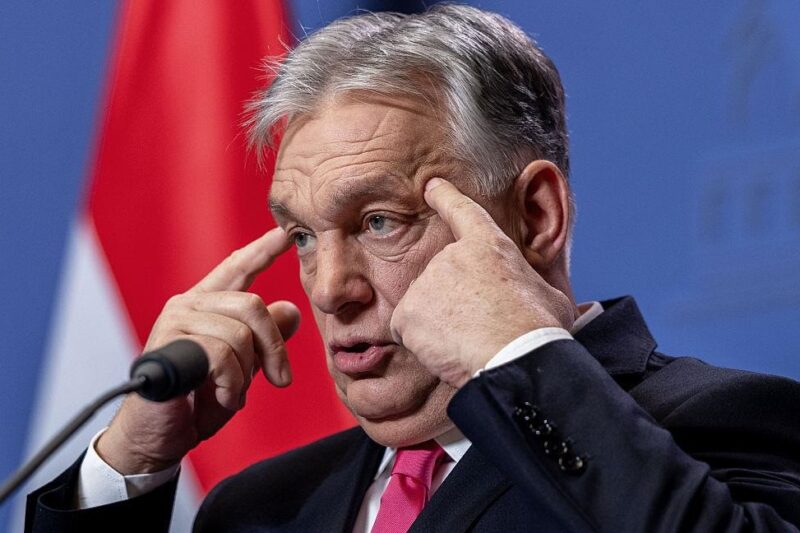 Орбан заявив, що Україна “забере” в угорців дві щорічні бонусні пенсії
