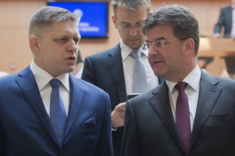 Радник Фіцо вийшов у відставку на тлі виявленого зв’язку з Епштейном