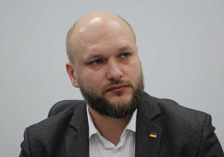 Реформа для своїх Цивінський зачищає БЕБ, зберігаючи схеми абонплати для бізнесу