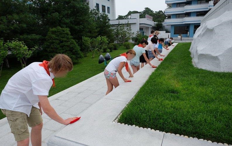 Росія відправляє дітей з окупованих територій в літній табір в КНДР – ЗМІ