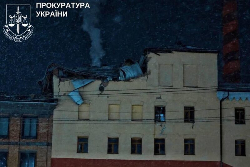 Росіяни пошкодили фабрику Roshen у Києві