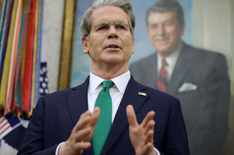 США можуть частково зняти санкції з Венесуели – ЗМІ