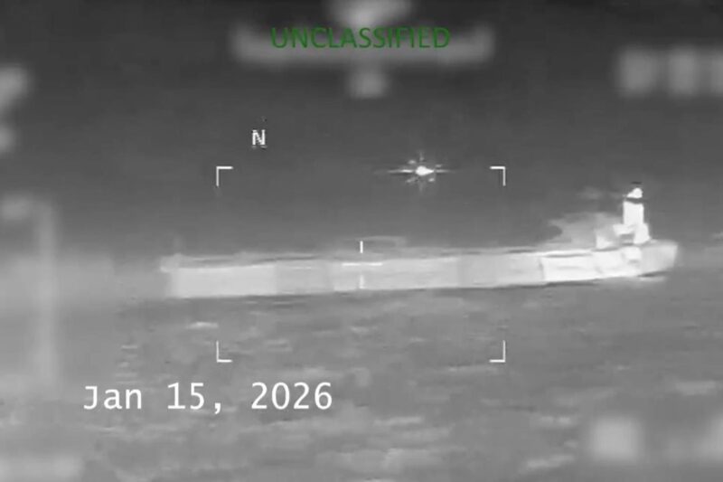 Новини світу - США захопили танкер Veronica в Карибському морі