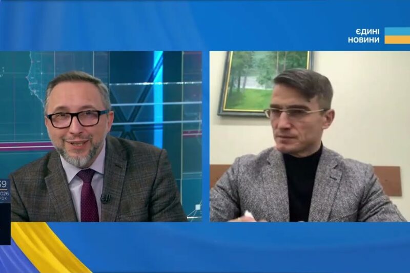 Пояснення причин коливань курсу долара та євро | Василь Фурман