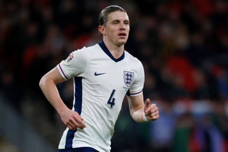 Тоттенгем формує лінію півзахисту та підписав першого гравця зими