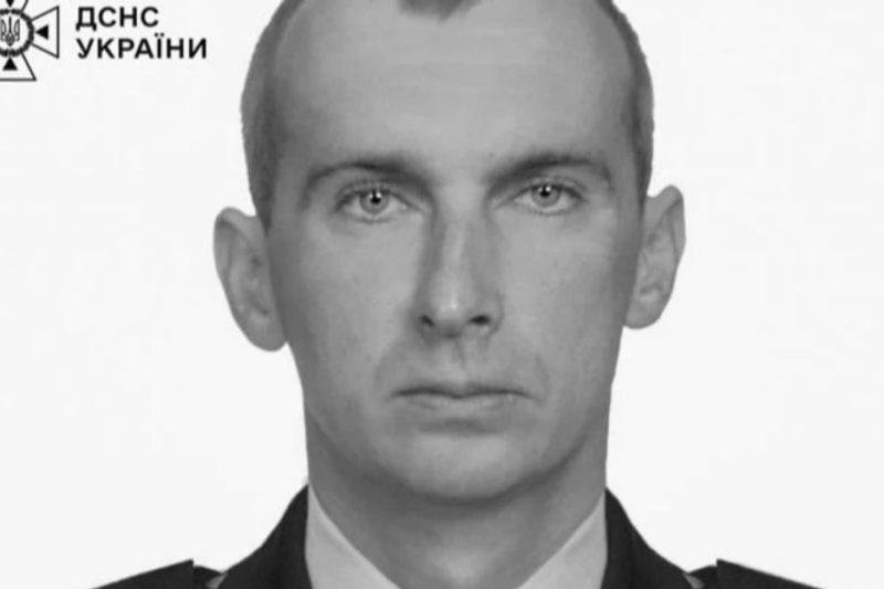 У Києві помер рятувальник, який потрапив під повторний удар РФ