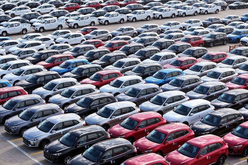 Українці придбали рекордну кількість нових авто за 2025 рік