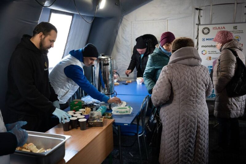 В Україні розгорнуть мобільні кухні та пункти зі спальними місцями