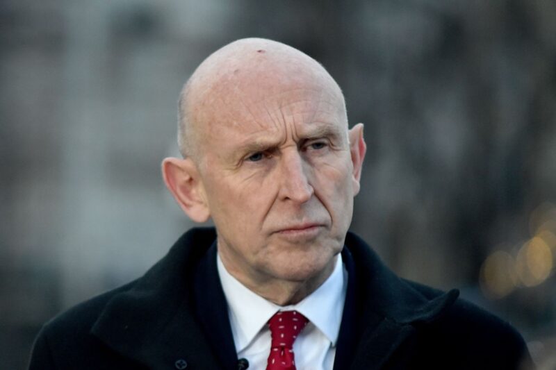 Війська Британії допомогли США захопити танкер під прапором РФ – Гілі