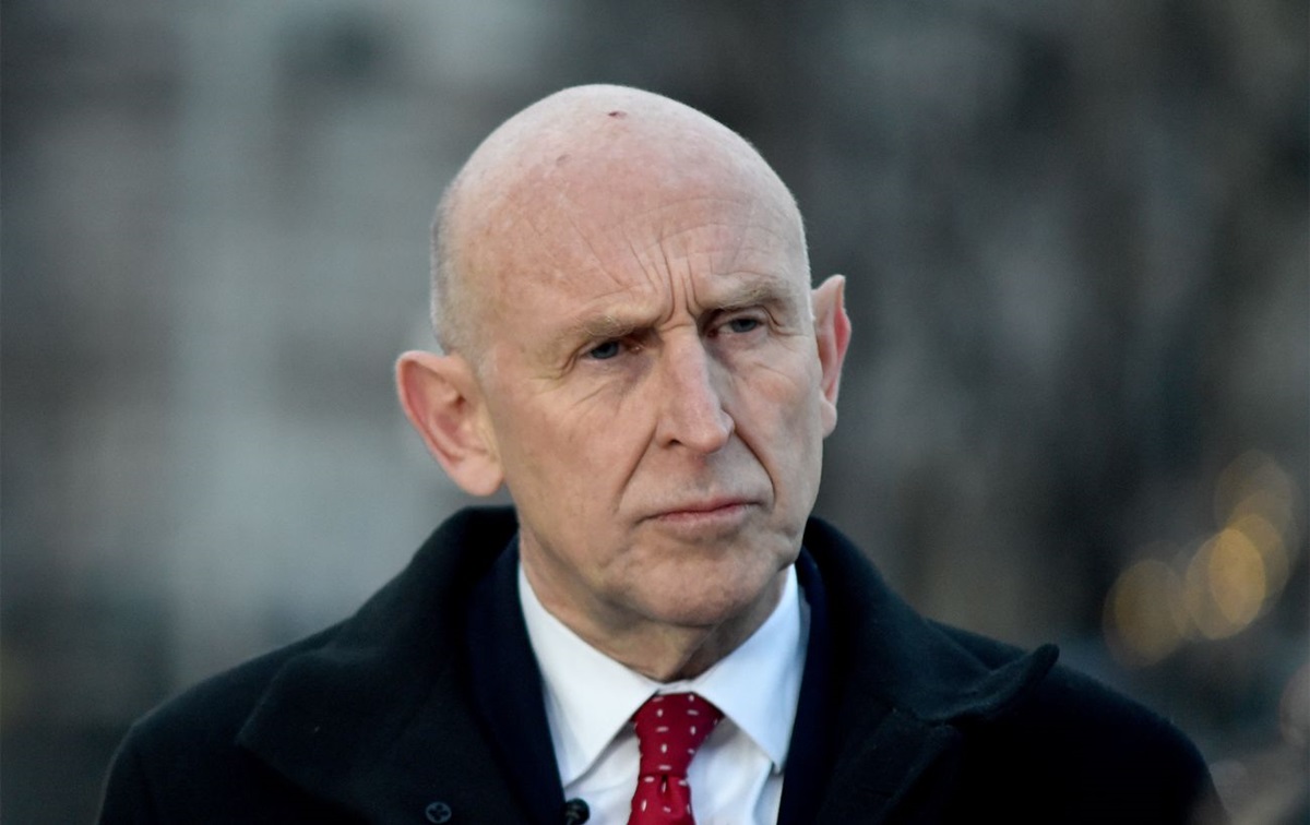 Новини світу - Війська Британії допомогли США захопити танкер під прапором РФ - Гілі