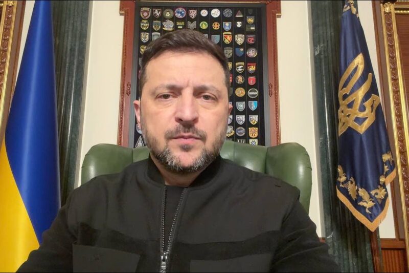 В Еміратах сьогодні наша, американська та російська сторони; говорять про параметри закінчення війни