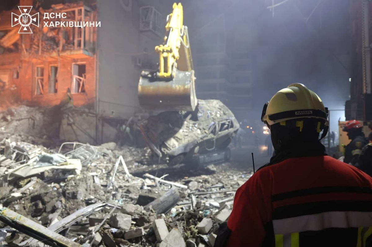 Новини України - З-під завалів у Харкові деблокували тіло дитини