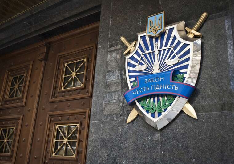 Зарплата в 1,2 мільйона та нова Tesla очільник Харківської оборонної прокуратури Вербицький оновив декларацію