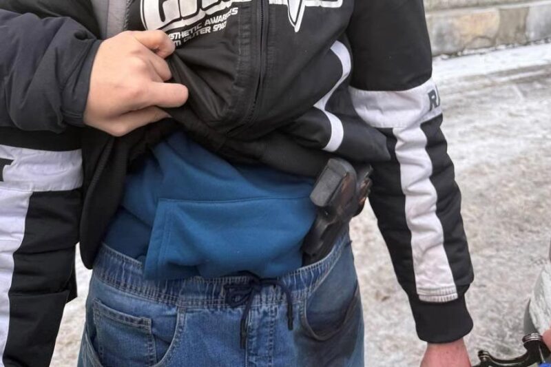 Затримано киянина, який нападав на обмінники” з іграшковим пістолетом