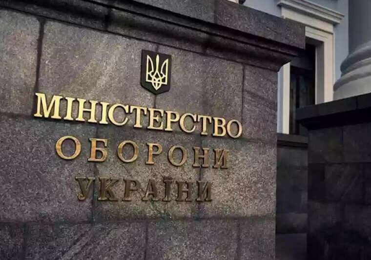 Мільйонний хабар та бронь від правосуддя як фігурант справ НАБУ залишається на чолі будівництва Міноборони