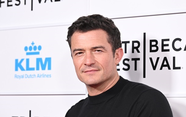 Орландо Блум після розриву з Кеті Перрі з&rsquo;явився з новою супутницею