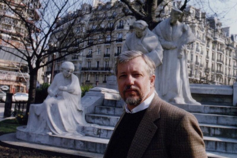 Помер відомий фантаст автор Гіперіона Ден Сімонс