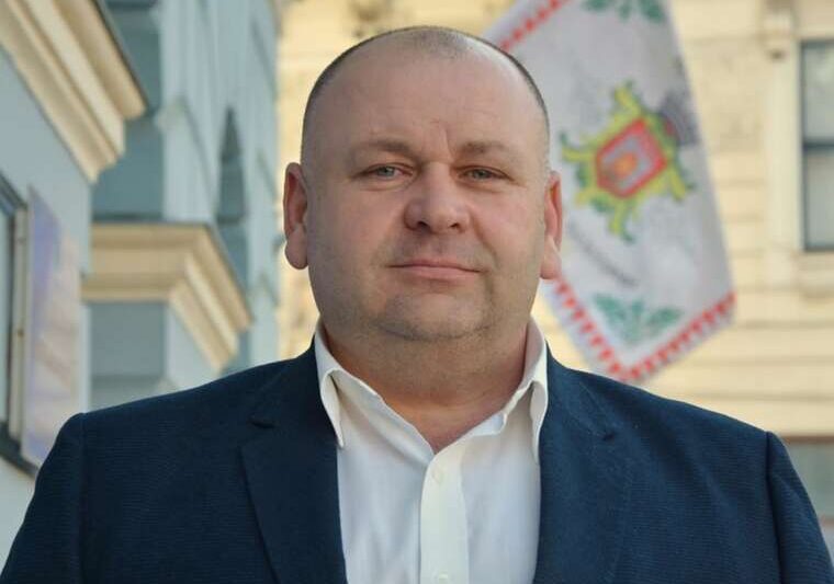 Посадовець Чернівців у списку порушників НАЗК Ігор Крохмаль поєднував мерію з бізнесом та отримував мільйонні дарунки