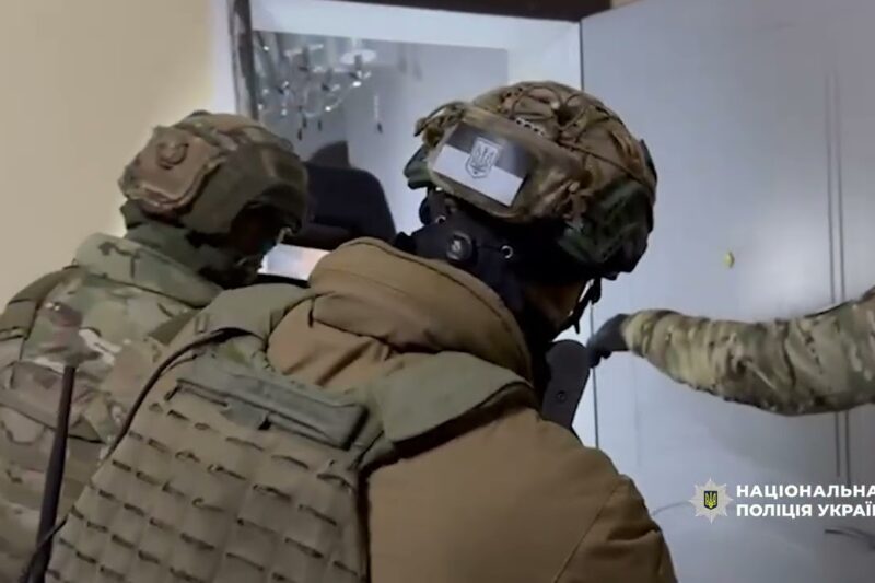 Нацполіція затримала членів наркоугруповання та вилучила наркотиків на 5 млн грн