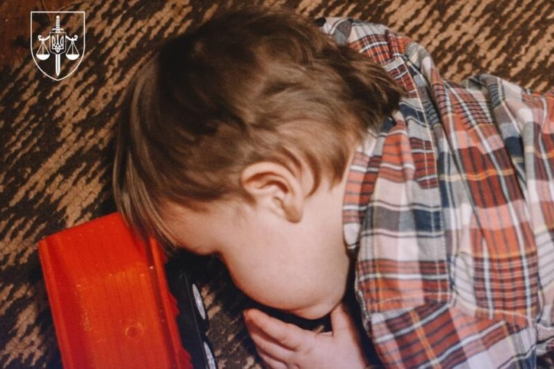 У Києві 4-річний хлопчик отруївся пігулкою, поки мати вживала наркотики