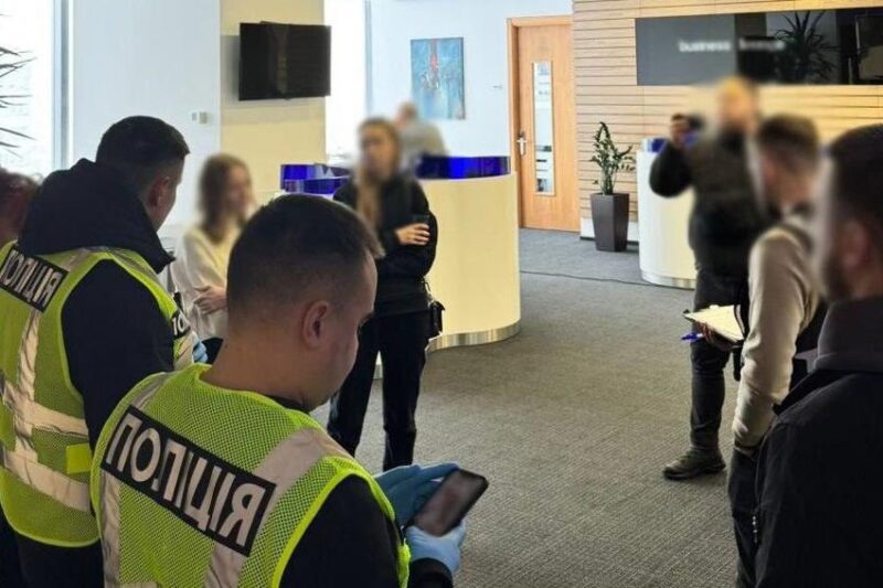 У Києві ліквідували масштабну схему легалізації іноземців