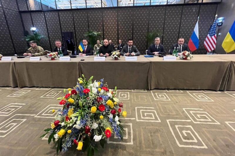 У Женеві почалися переговори України, США і РФ